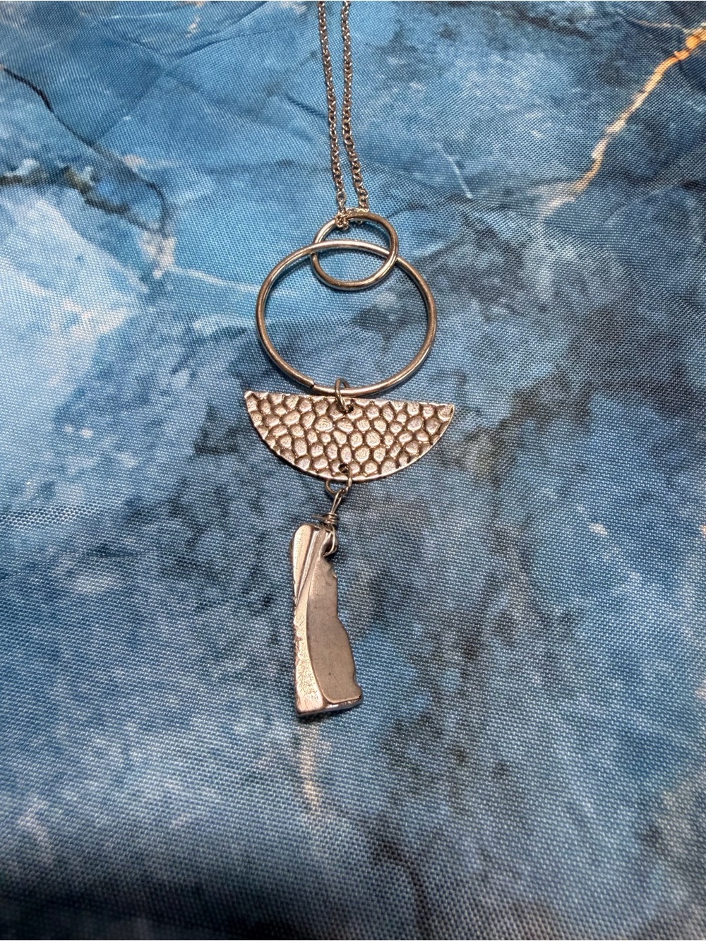 More Roar Necklace and Earrings set NWT